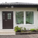 omakotitalon ovien uudistus