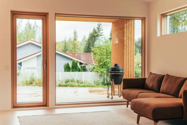 rivitaloasunnon ovien vaihto